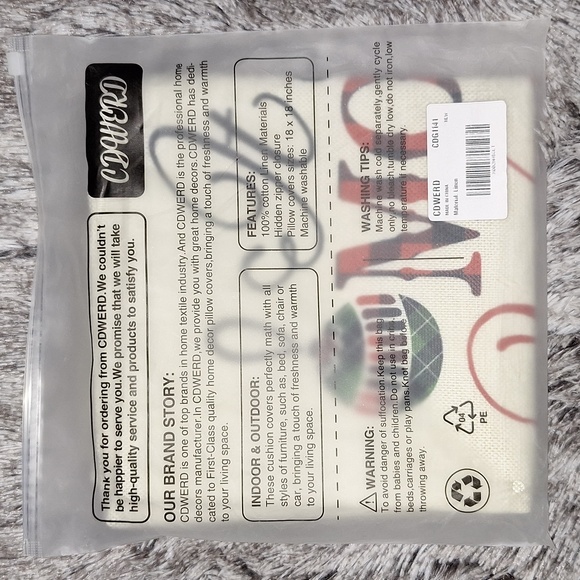 ๐ Christmas throw pillow covers. SEt of 2. 18"x18". New! - Picture 6 of 6